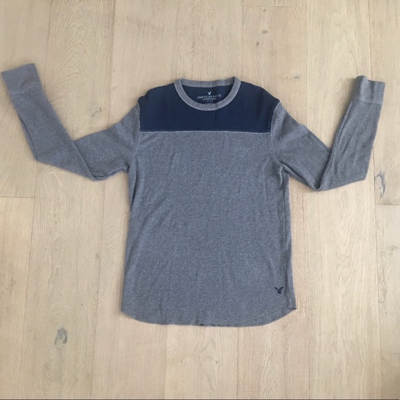 American Eagle Outfitters Other - AEO Men’s gray/navy long sleeve